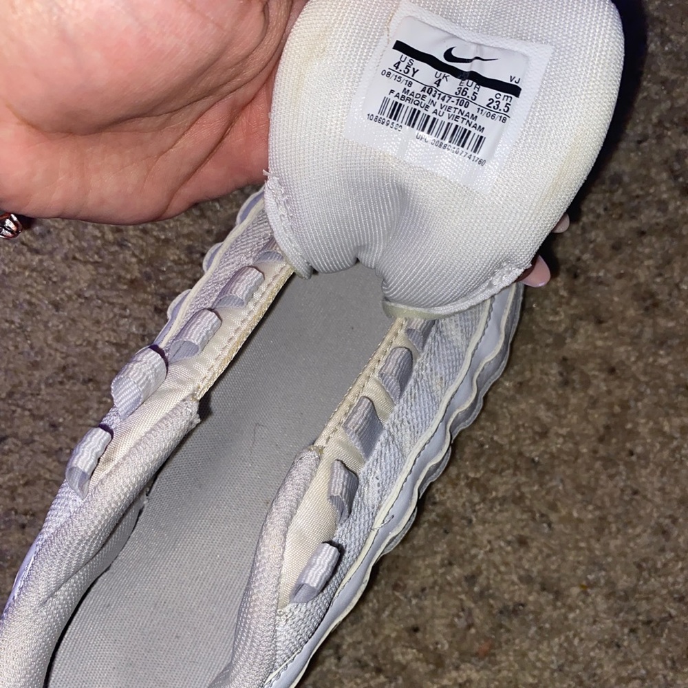 White/Metallic Silver Air Max 95